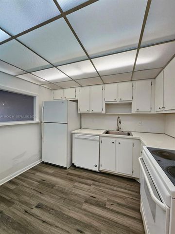 1200 NE Miami Gardens Dr 812W, Miami, FL 33179