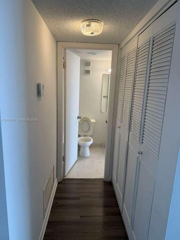 1200 NE Miami Gardens Dr 812W, Miami, FL 33179