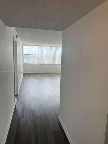 1200 NE Miami Gardens Dr 812W, Miami, FL 33179