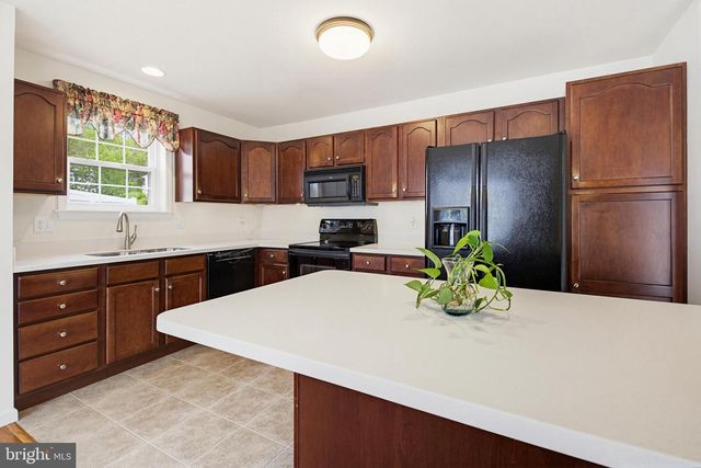 142 BEECH ST, Denver, PA 17517