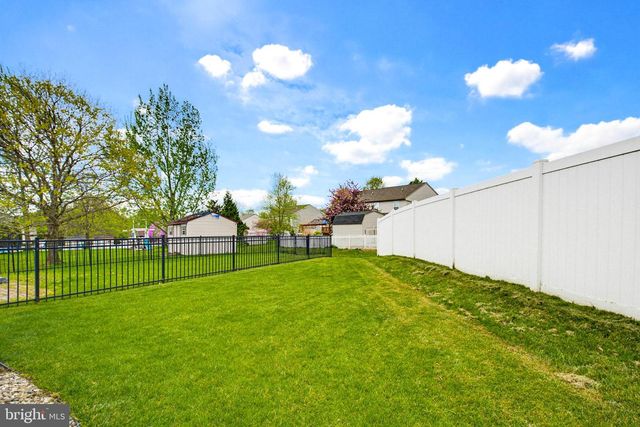 142 BEECH ST, Denver, PA 17517