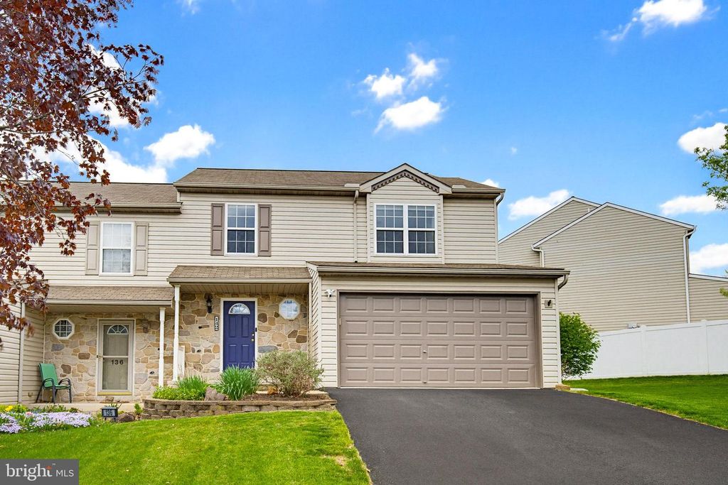 142 BEECH ST, Denver, PA 17517