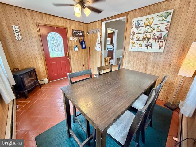 200 N OAK AVE, National Park, NJ 08063