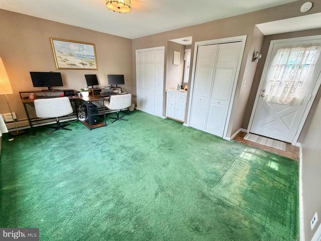200 N OAK AVE, National Park, NJ 08063