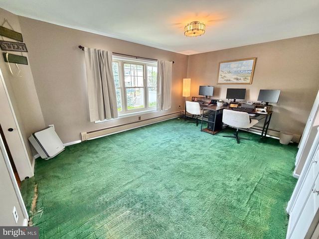 200 N OAK AVE, National Park, NJ 08063