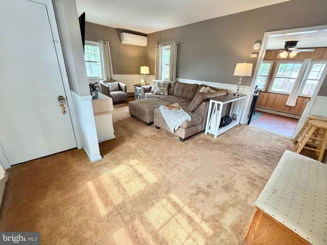 200 N OAK AVE, National Park, NJ 08063