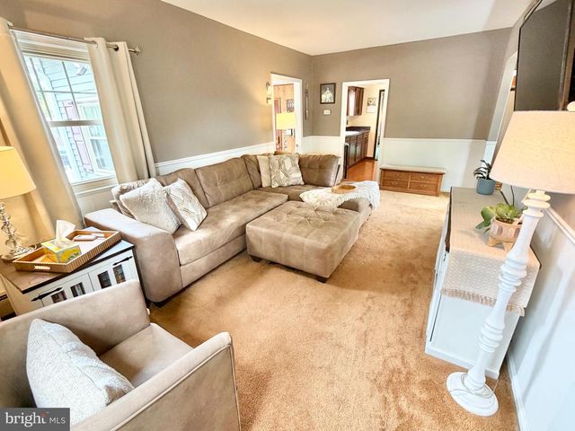 200 N OAK AVE, National Park, NJ 08063