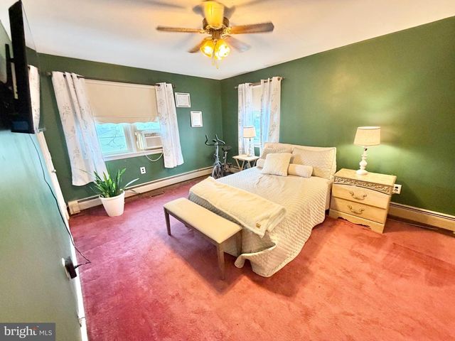 200 N OAK AVE, National Park, NJ 08063