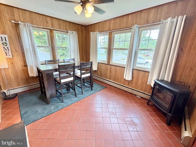 200 N OAK AVE, National Park, NJ 08063