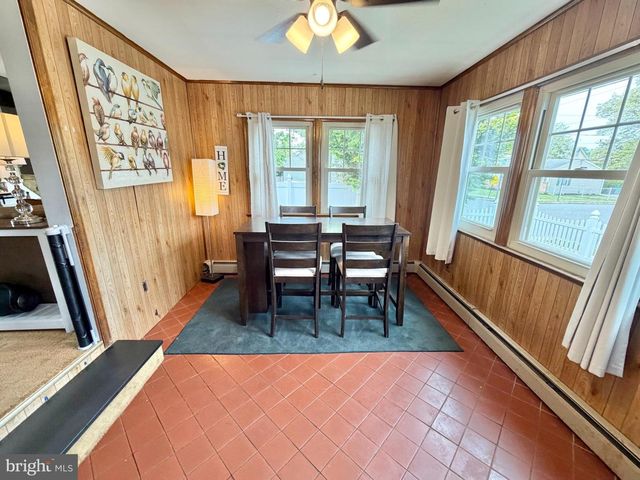 200 N OAK AVE, National Park, NJ 08063