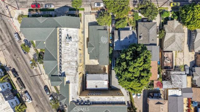 3538 London, Los Angeles, CA 90026