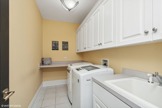 675 Old Barrington Road, North Barrington, IL 60010