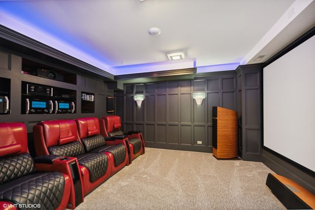 675 Old Barrington Road, North Barrington, IL 60010