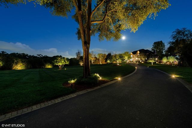 675 Old Barrington Road, North Barrington, IL 60010