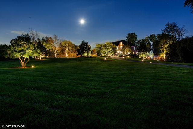 675 Old Barrington Road, North Barrington, IL 60010