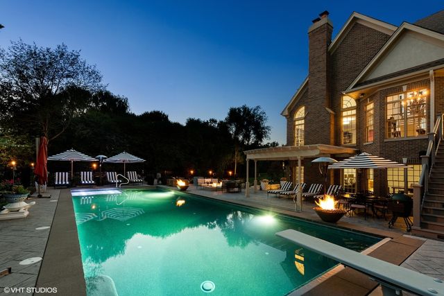 675 Old Barrington Road, North Barrington, IL 60010