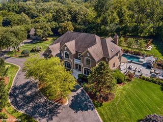 675 Old Barrington Road, North Barrington, IL 60010