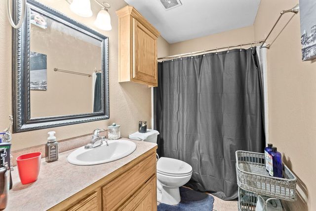 414 W Dengar Ave, Midland, TX 79705