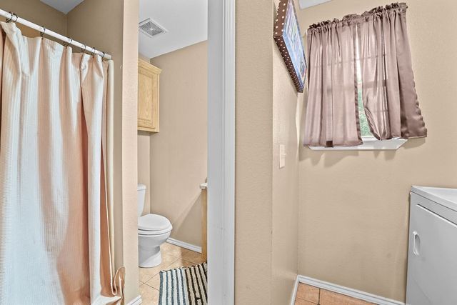 414 W Dengar Ave, Midland, TX 79705