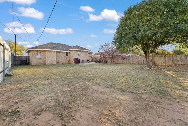 414 W Dengar Ave, Midland, TX 79705