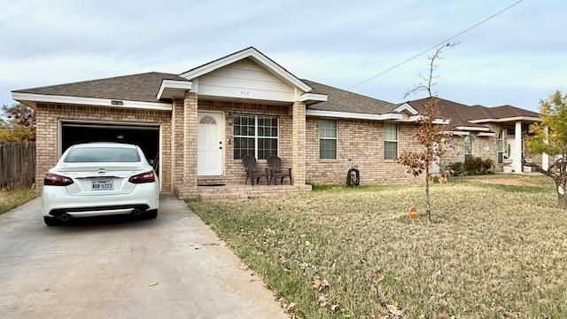 414 W Dengar Ave, Midland, TX 79705