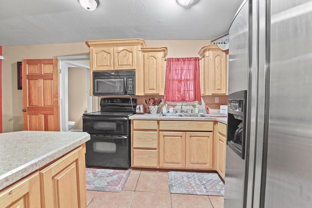 414 W Dengar Ave, Midland, TX 79705