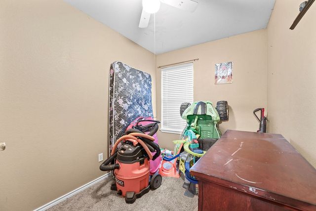 414 W Dengar Ave, Midland, TX 79705