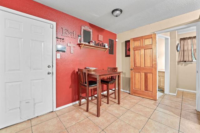 414 W Dengar Ave, Midland, TX 79705