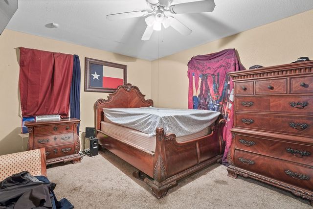 414 W Dengar Ave, Midland, TX 79705