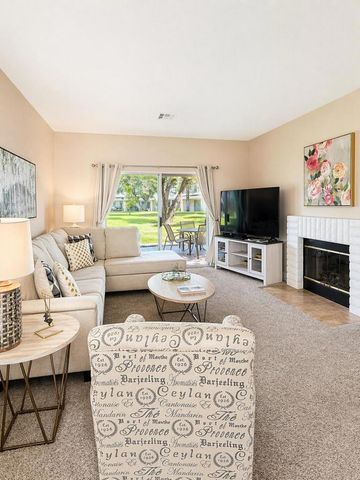 654 Vista Lago Circle N, Palm Desert, CA 92211