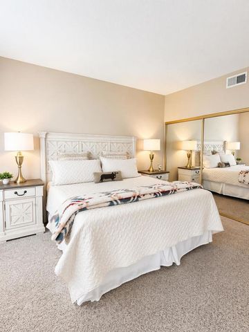 654 Vista Lago Circle N, Palm Desert, CA 92211