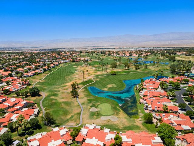 654 Vista Lago Circle N, Palm Desert, CA 92211