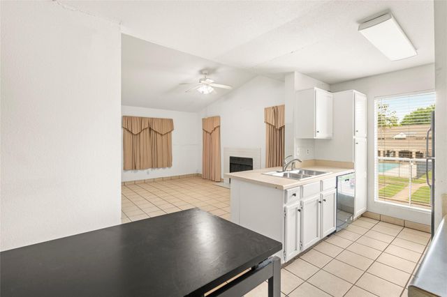 3900 Woodchase Drive 138, Houston, TX 77042