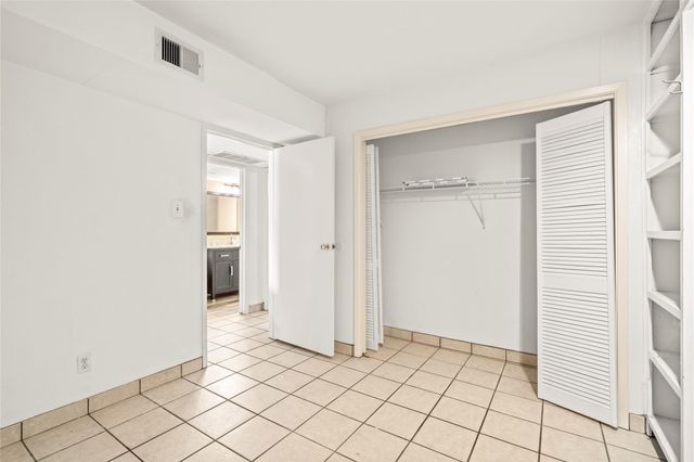3900 Woodchase Drive 138, Houston, TX 77042