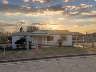 3712 West Avenue, Chattanooga, TN 37410