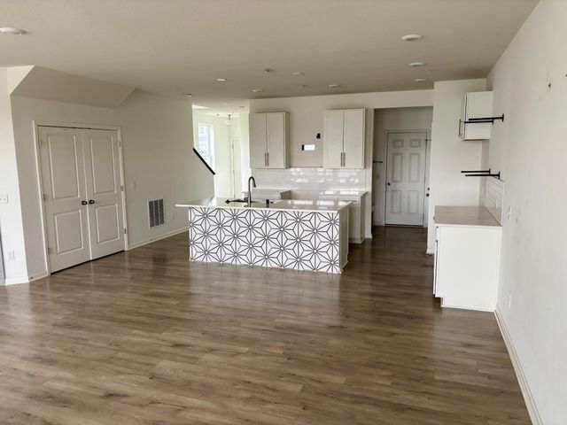 5321 94th Lane N, Brooklyn Park, MN 55443