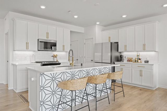 5321 94th Lane N, Brooklyn Park, MN 55443