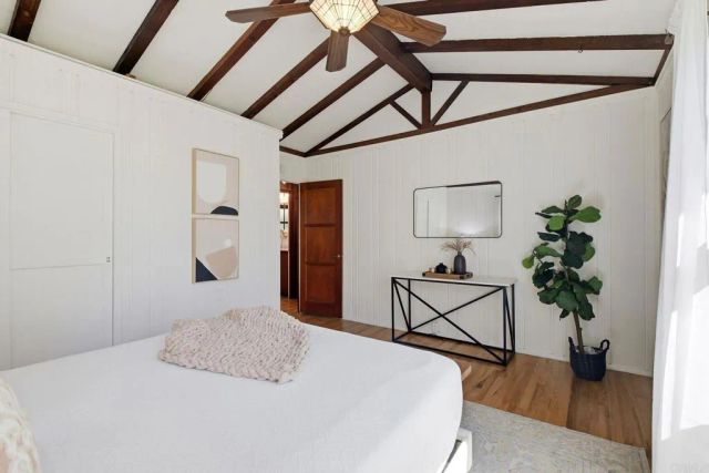 258 Barbara Avenue, Solana Beach, CA 92075