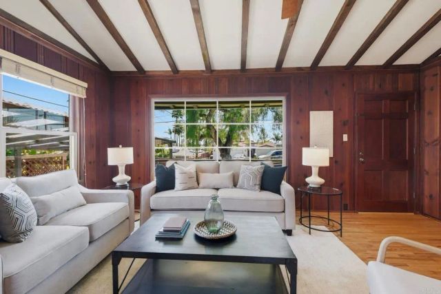 258 Barbara Avenue, Solana Beach, CA 92075