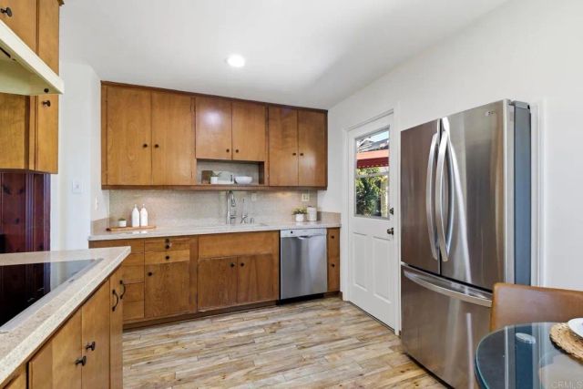 258 Barbara Avenue, Solana Beach, CA 92075