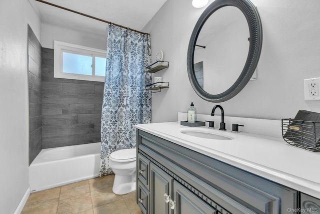 128 Wyandanch Road, Sayville, NY 11782