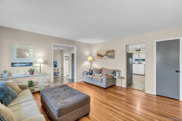 128 Wyandanch Road, Sayville, NY 11782