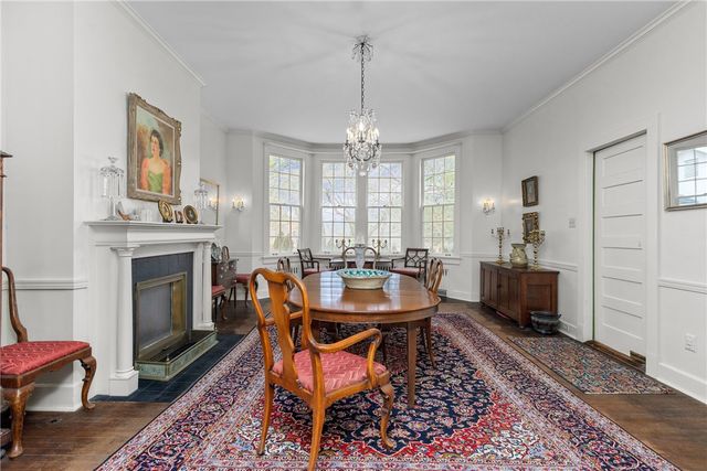 804 Persimmon Rd, Sewickley Heights, PA 15143