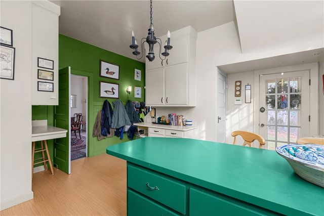 804 Persimmon Rd, Sewickley Heights, PA 15143