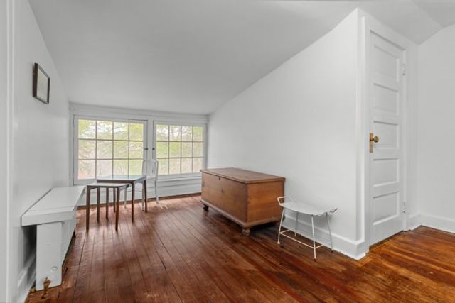 804 Persimmon Rd, Sewickley Heights, PA 15143