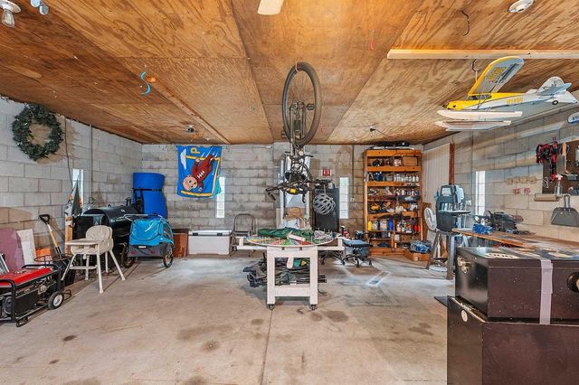 968 HICKORY HILL DRIVE, Green Bay, WI 54304