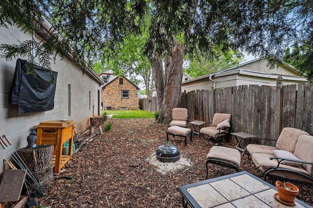 968 HICKORY HILL DRIVE, Green Bay, WI 54304