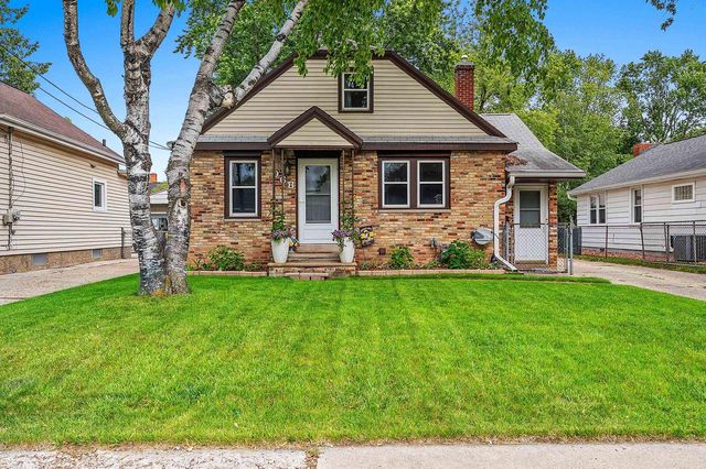 968 HICKORY HILL DRIVE, Green Bay, WI 54304