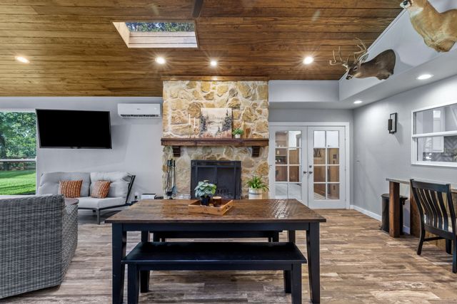 1020 Oak View Drive, Oak Point, TX 75068