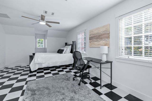 1020 Oak View Drive, Oak Point, TX 75068